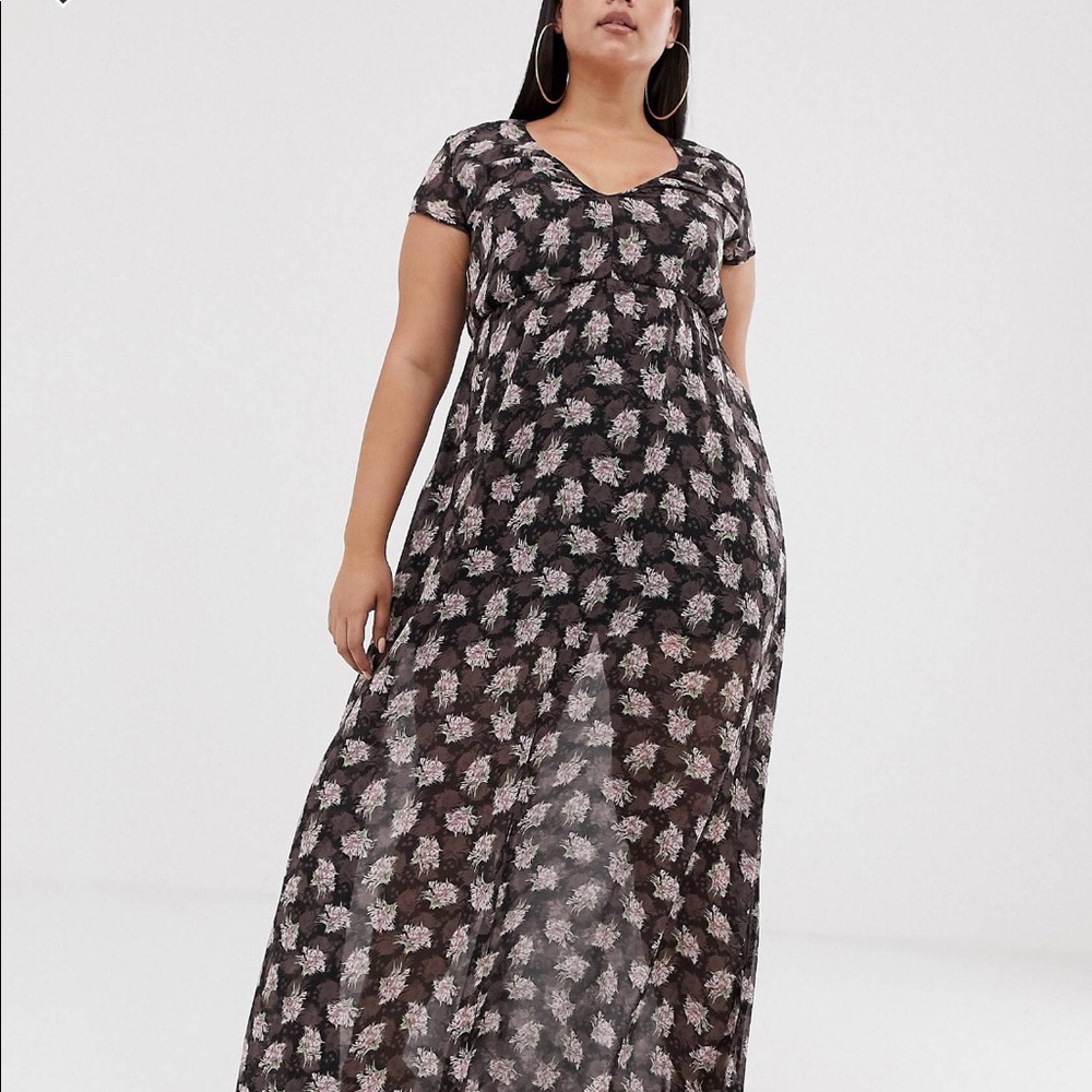 NWOT SIZE 12 MAXI DRESS